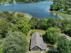 Waterfront Private Dock Peaceful Retreat